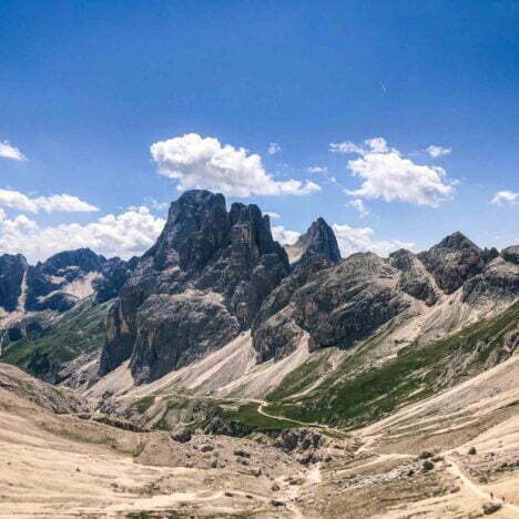 Rifugio Alpe di Tires: trekking panoramico da Campitello di Fassa