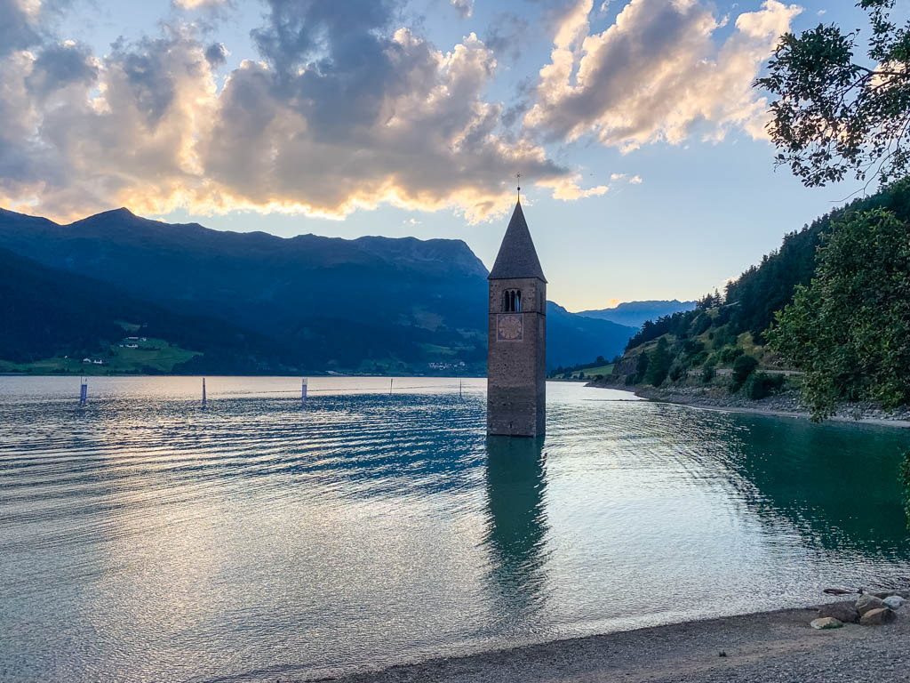 Giro al lago di Resia