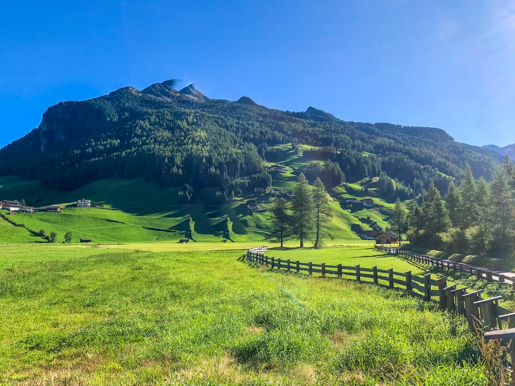 Vista parcheggio Riva di Tures
