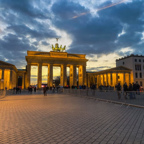 Agricamper Italia: come funziona e come viaggiare gratis in van