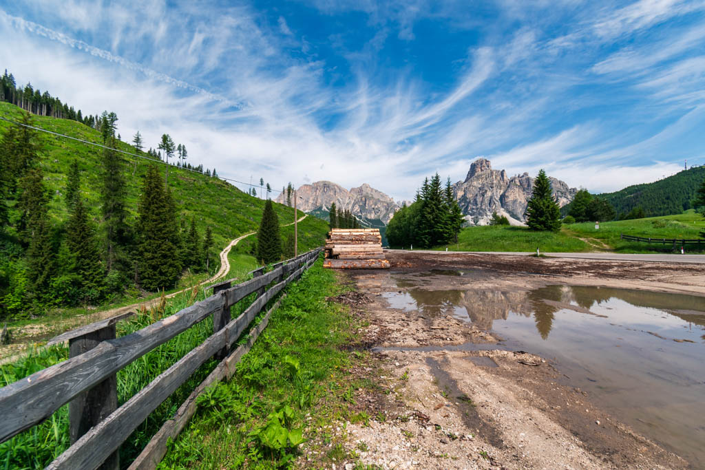 Parcheggio di fronte Golf Club